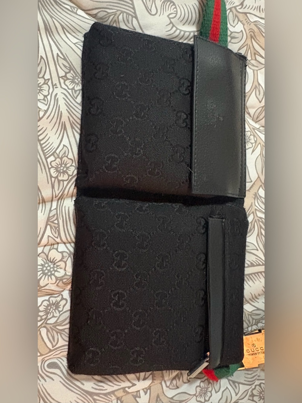 Gucci - Picture 1 of 3